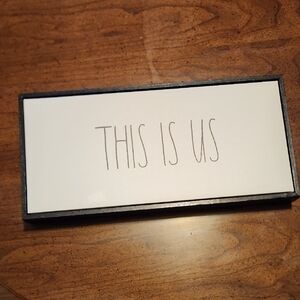 🔴 Black and White 'This Is Us' Sign